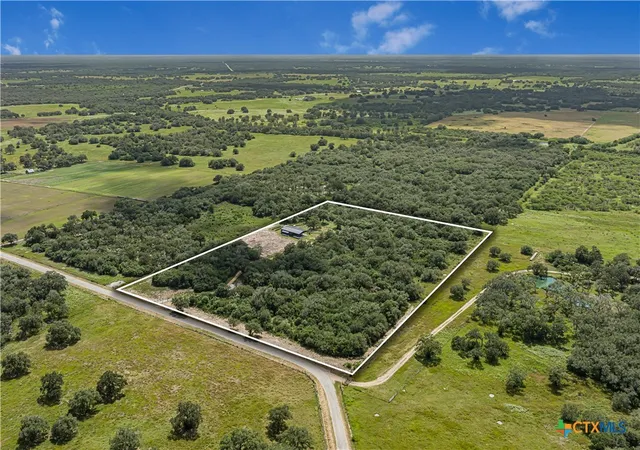 Photo 4 of Single family home for sale at 862 Baecker Rd, Goliad, TX 77963 | MLS# 620805 | Listing updated on 2026-07-30
