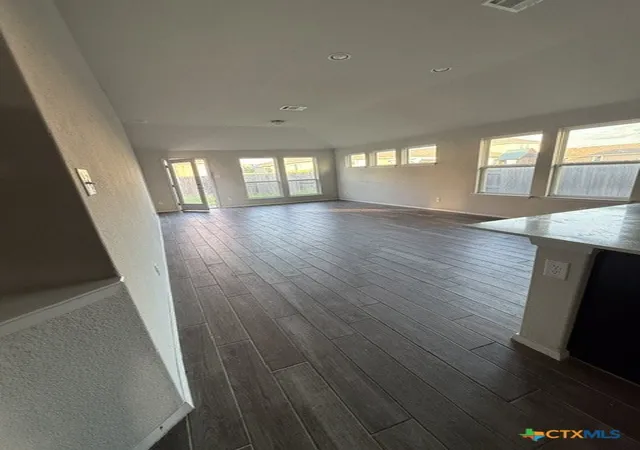 Photo 3 of Single family home for sale at 149 Blue Agate Ct, Jarrell, TX 76537 | MLS# 619932 | Listing updated on 2026-07-28
