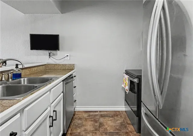5th image of 4141 Whiteley Dr #304, Corpus Christi, TX 78418 | MLS# 620778
