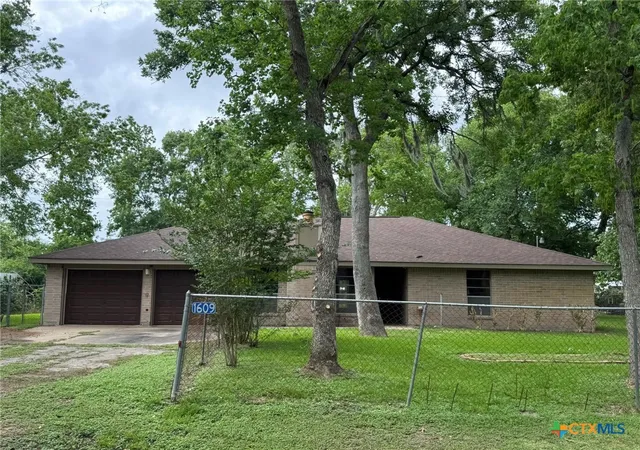 Photo 1 of Single family home for sale at 1609 Forrest Dr, Wharton, TX 77488 | MLS# 620895 | Listing updated on 2026-07-28