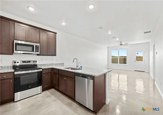 5th image of 3905 American Elm Dr, Killeen, TX 76542 | MLS# 620411