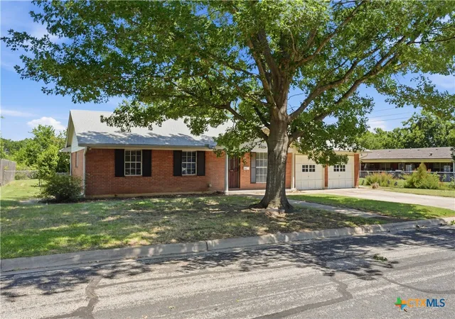 3rd image of 704 Evans St, Killeen, TX 76541 | MLS# 619696