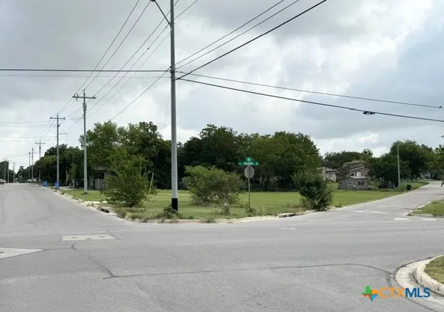 Photo 3 of Land for sale at 301 N Heideke St, Seguin, TX 78155 | MLS# 621065 | Listing updated on 2026-07-30