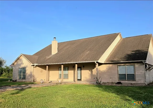 Photo 2 of Single family home for sale at 565 E Ward St, Goliad, TX 77963 | MLS# 620848 | Listing updated on 2026-07-30