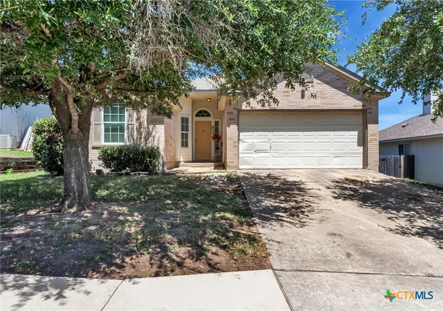 Photo 1 of Sale Pending at 411 Estate Dr, Hutto, TX 78634 | MLS# 621132 | Listing updated on 2026-10-07