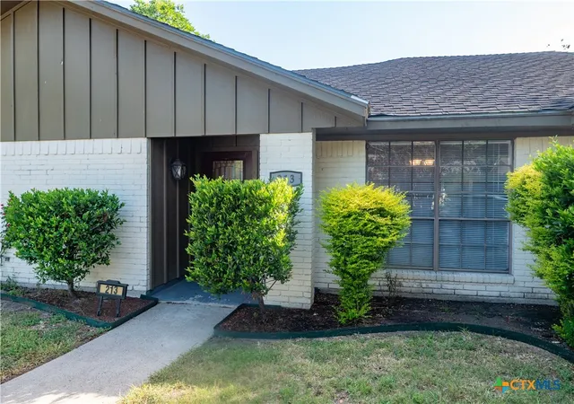 Photo 2 of Single family home for sale at 213 Taos Dr, Victoria, TX 77904 | MLS# 619882 | Listing updated on 2026-07-30