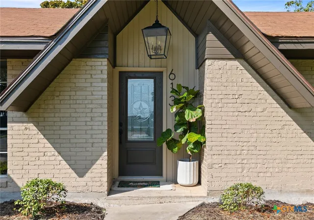 4th image of 613 Jackson St, Edna, TX 77957 | MLS# 620263