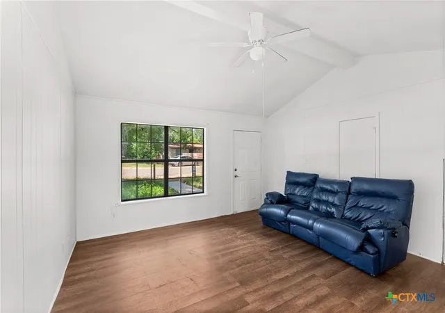 2nd image of 903 W 1st St, Cameron, TX 76520 | MLS# 621173