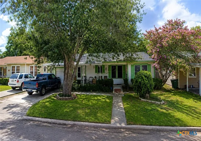 1st image of 2701 Nightingale St, Victoria, TX 77901 | MLS# 618937