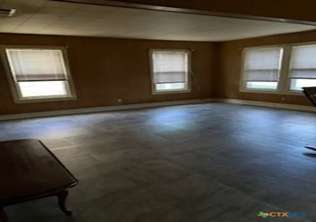 2nd image of 2701 Nightingale St, Victoria, TX 77901 | MLS# 618937