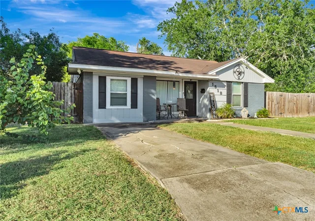 1st image of 1518 Bonham Dr, Victoria, TX 77901 | MLS# 621179