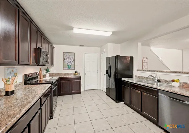 Photo 4 of Single family home for sale at 416 Auburn Park, Schertz, TX 78154 | MLS# 621162 | Listing updated on 2026-07-31