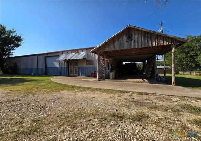 Photo 2 of Single family home for sale at 7980 E Us Hwy 84, Gatesville, TX 76528 | MLS# 620550 | Listing updated on 2026-10-08