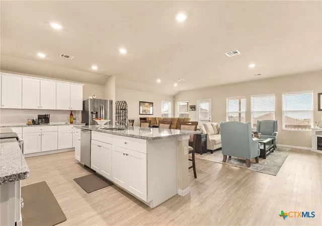 4th image of 6122 Ballast Trl, New Braunfels, TX 78132 | MLS# 621144