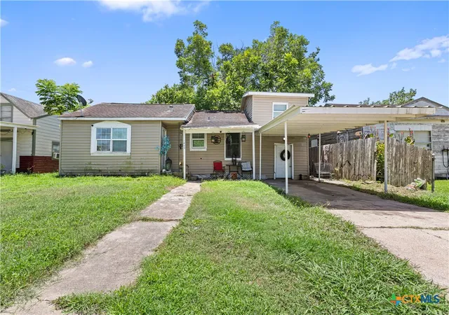 1st image of 1409 E Mimosa Ave, Victoria, TX 77901 | MLS# 621267
