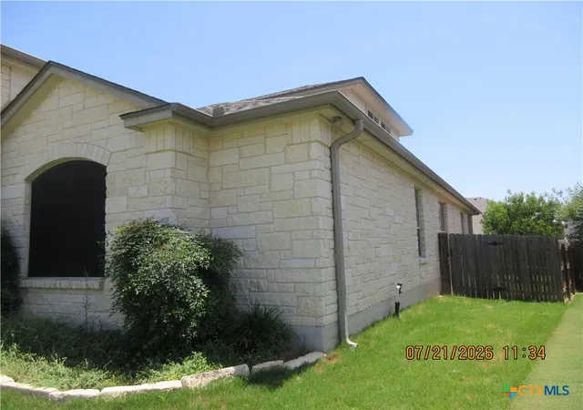 2nd image of 1305 Blue Leaf Dr, Temple, TX 76502 | MLS# 621325