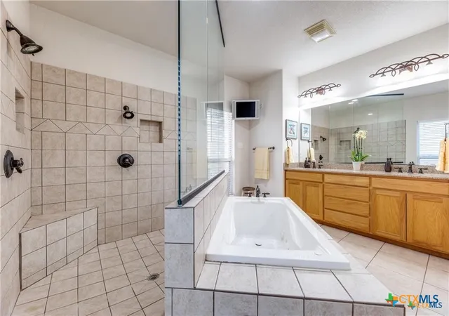 2nd image of 8177 Boenig Rd, Seguin, TX 78155 | MLS# 621317