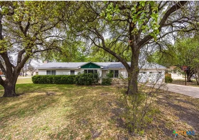 1st image of 211 W Long St, Elm Mott, TX 76640 | MLS# 621345