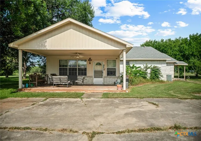 4th image of 511 County Road 431, Lolita, TX 77971 | MLS# 621092
