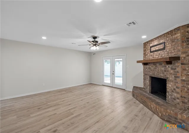 4th image of 1006 Eagle Dr, Eddy, TX 76524 | MLS# 621369