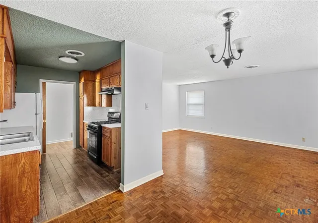 Photo 2 of Single family home for sale at 1511 Meadow Dr, Killeen, TX 76549 | MLS# 621674 | Listing updated on 2026-09-21