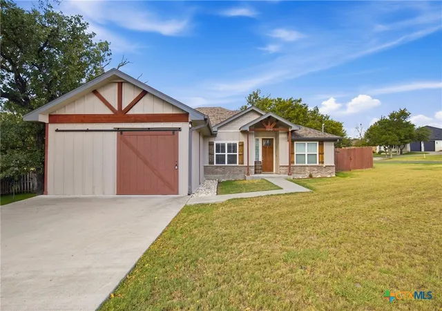 Photo 2 of Single family home for sale at 1202 S Willis St, Lampasas, TX 76550 | MLS# 621644 | Listing updated on 2026-10-01