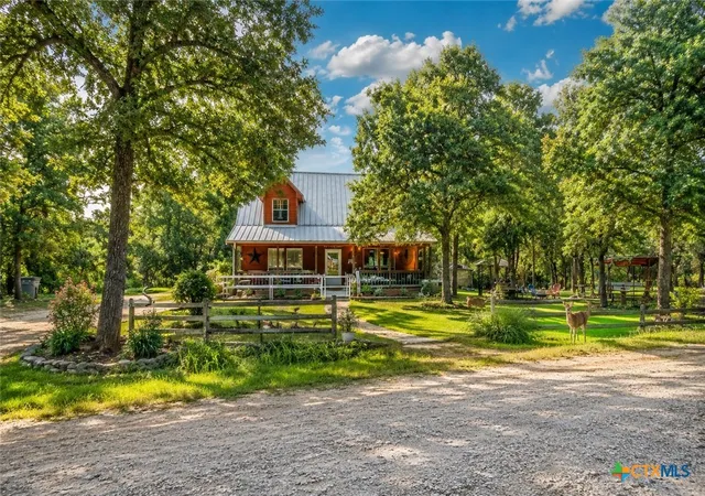 Photo 1 of Single family home for sale at 611 Wilson Rd, Red Rock, TX 78662 | MLS# 621993 | Listing updated on 2026-10-07