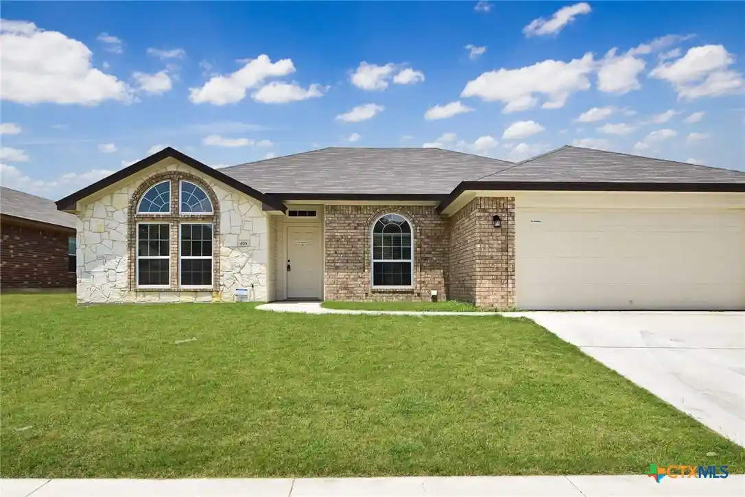Photo 1 of Sale Pending at 405 E Vega Ln, Killeen, TX 76542 | MLS# 622042 | Listing updated on 2026-10-24