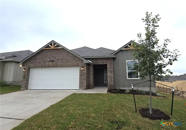 Photo 3 of Single family home for sale at 2010 Michigan Dr, Temple, TX 76504 | MLS# 622356 | Listing updated on 2026-10-06
