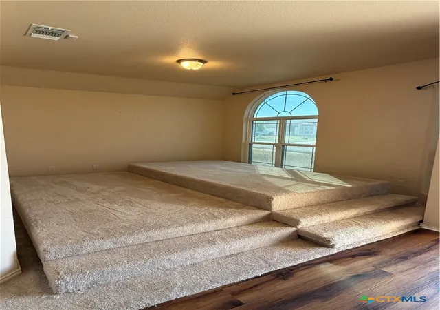 Photo 3 of Single family home for sale at 607 Deborah Kay Dr, Killeen, TX 76542 | MLS# 622333 | Listing updated on 2026-09-25