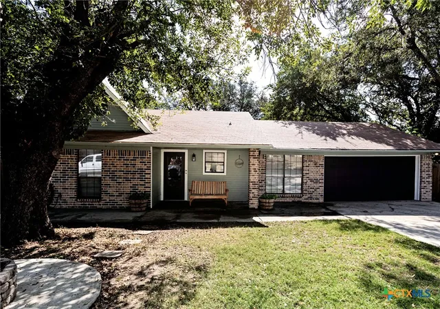 Photo 2 of Single family home for sale at 3020 Oakwood Dr, Harker Heights, TX 76548 | MLS# 622895 | Listing updated on 2026-09-19