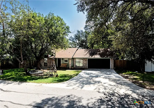 Photo 3 of Single family home for sale at 3020 Oakwood Dr, Harker Heights, TX 76548 | MLS# 622895 | Listing updated on 2026-09-19