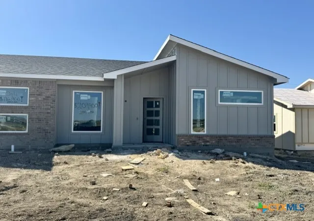 Photo 2 of Townhouse for sale at 1517 Crooked River Ct, Temple, TX 76502 | MLS# 623159 | Listing updated on 2026-10-07