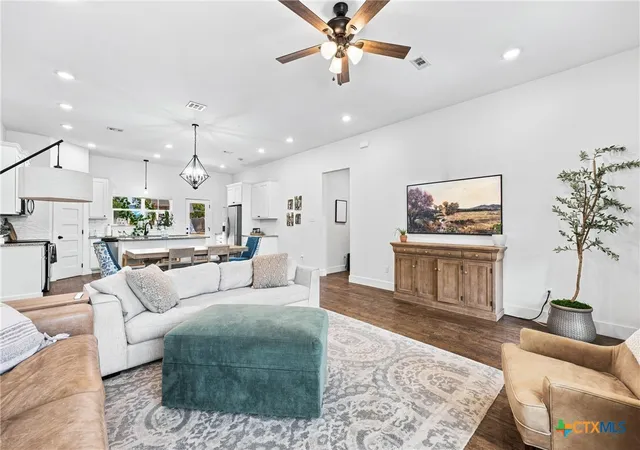 Photo 4 of Single family home for sale at 5111 Goliad Dr, Temple, TX 76502 | MLS# 622885 | Listing updated on 2026-10-08