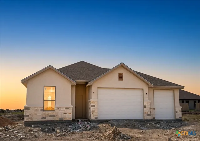 Photo 1 of Single family home for sale at 2532 Hunting Cabin Rdg, Belton, TX 76513 | MLS# 623027 | Listing updated on 2026-10-06