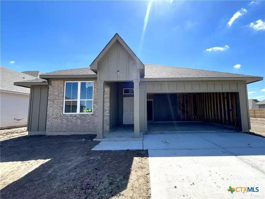 Photo 1 of Sale Pending at 616 James Parker Cir, Killeen, TX 76542 | MLS# 624153 | Listing updated on 2026-10-19