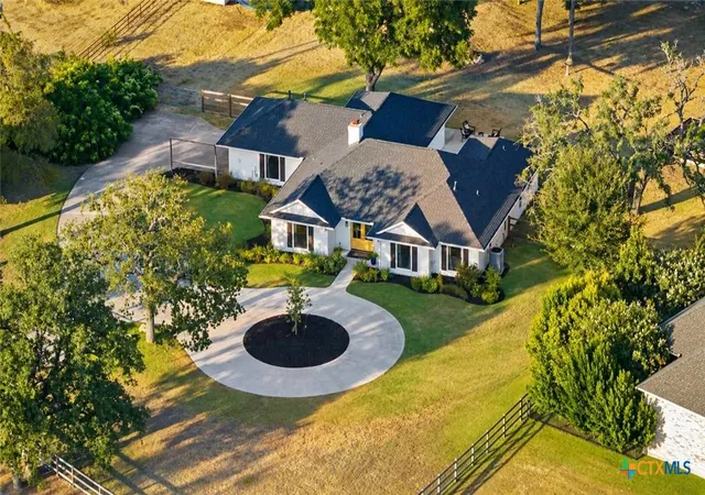 Photo 1 of Sale Pending at 1515 Lake Rd, Belton, TX 76513 | MLS# 624917 | Listing updated on 2026-09-23