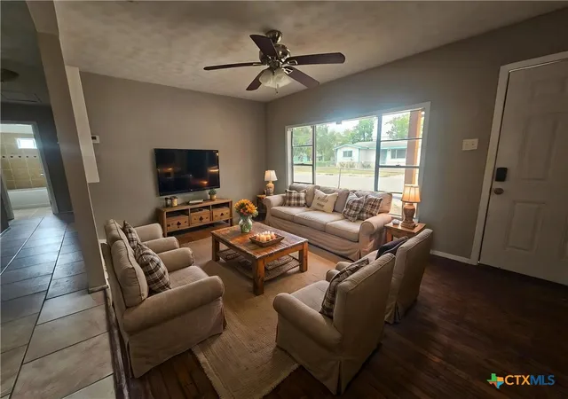 Photo 3 of Single family home for sale at 753 San Antonio Ave, Seguin, TX 78155 | MLS# 625052 | Listing updated on 2026-10-07