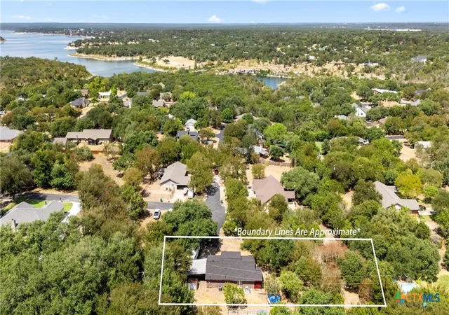 Photo 3 of Single family home for sale at 10 E Aztec Ln, Belton, TX 76513 | MLS# 625204 | Listing updated on 2026-10-07