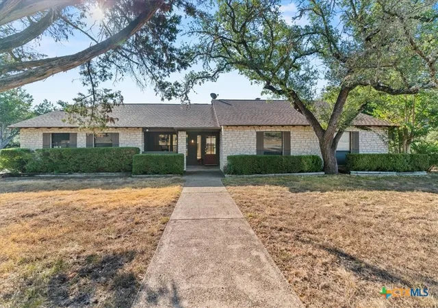 Photo 1 of Single family home for sale at 21 Shady Grv Ln, Wimberley, TX 78676 | MLS# 625489 | Listing updated on 2026-09-17