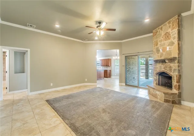 Photo 2 of Single family home for sale at 2105 Briar Holw Dr, Temple, TX 76502 | MLS# 625547 | Listing updated on 2026-09-17