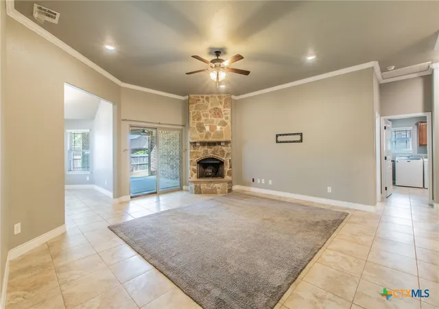 Photo 3 of Single family home for sale at 2105 Briar Holw Dr, Temple, TX 76502 | MLS# 625547 | Listing updated on 2026-09-17