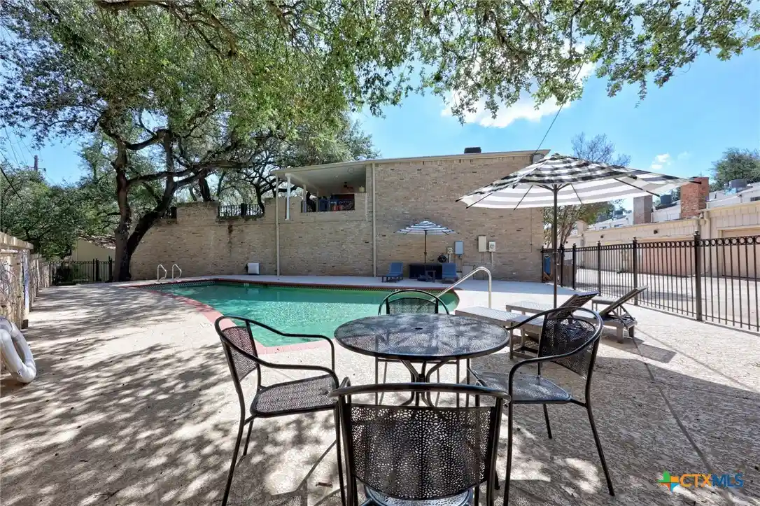 Listing Photo 38 - Condo for sale in 3974 Far W Blvd located at 3974 Far W Blvd, Austin, TX 78731 - Unit 3974 Far W Blvd