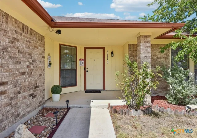 Photo 2 of Single family home for sale at 3213 Westrim Dr, Killeen, TX 76549 | MLS# 625576 | Listing updated on 2026-10-05