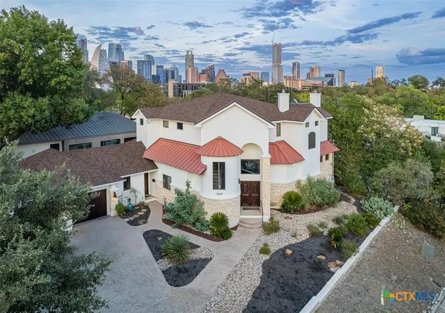 Photo 2 of Single family home for sale at 1300 Bluff St, Austin, TX 78704 | MLS# 625593 | Listing updated on 2026-09-30