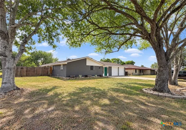 Photo 1 of Single family home for sale at 720 Whitewing St, Victoria, TX 77905 | MLS# 625592 | Listing updated on 2026-09-19