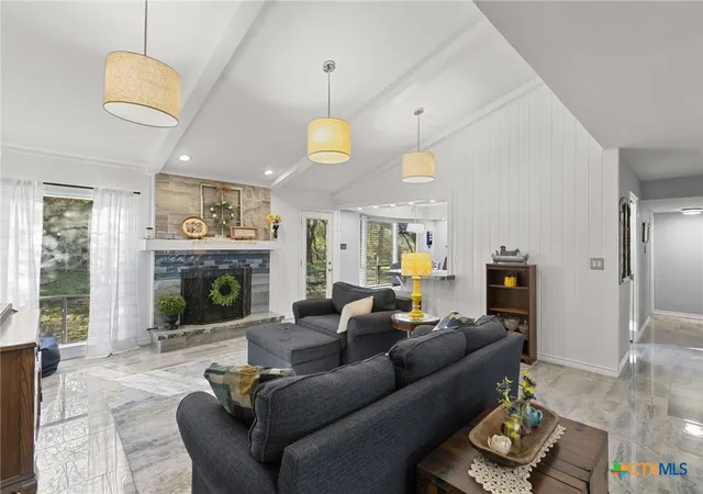 Photo 3 of Single family home for sale at 8292 Hartrick Blf Rd, Temple, TX 76502 | MLS# 625608 | Listing updated on 2026-09-30