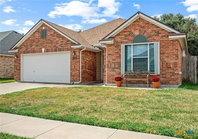 Photo 2 of Single family home for sale at 303 Waterstone, Victoria, TX 77901 | MLS# 625641 | Listing updated on 2026-10-05