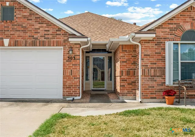 Photo 3 of Single family home for sale at 303 Waterstone, Victoria, TX 77901 | MLS# 625641 | Listing updated on 2026-10-05