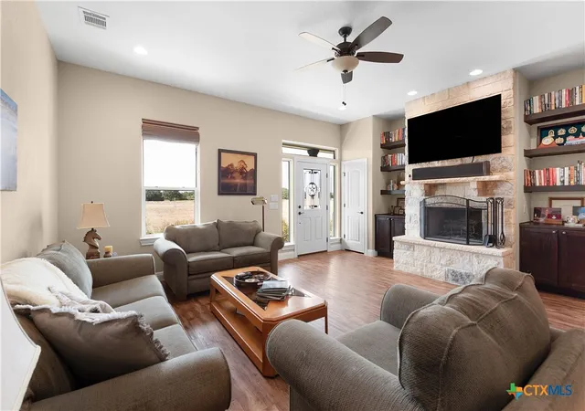 Photo 3 of Single family home for sale at 169 Blackbuck Ridge Dr, Lampasas, TX 76550 | MLS# 625344 | Listing updated on 2026-09-24